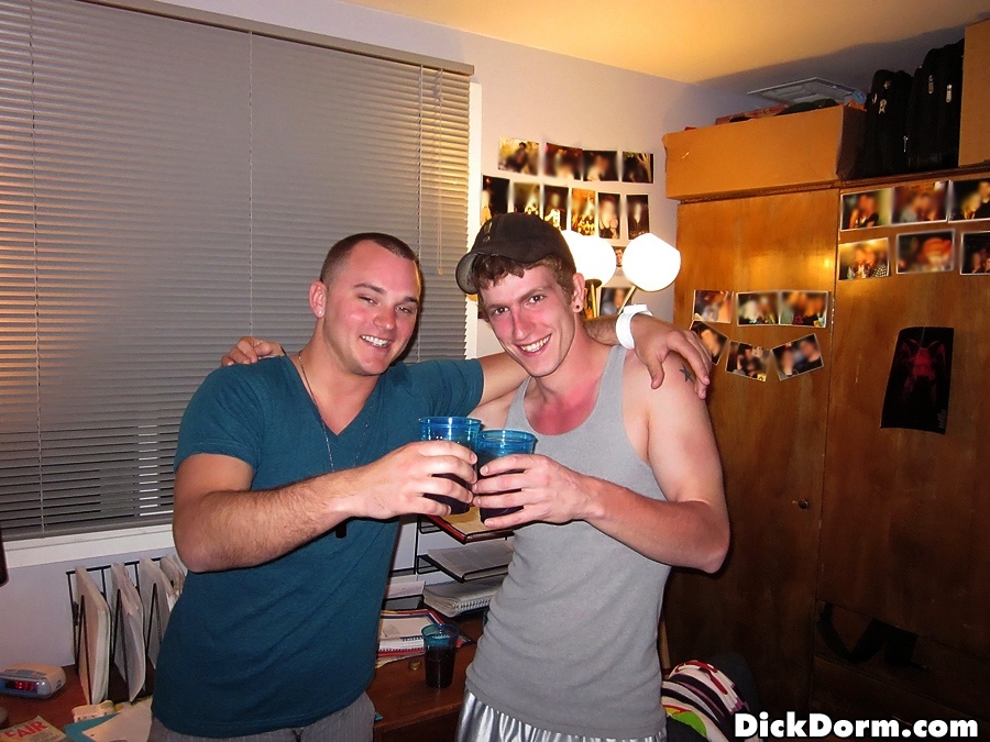 Twinks Dicked in Dick Dorm